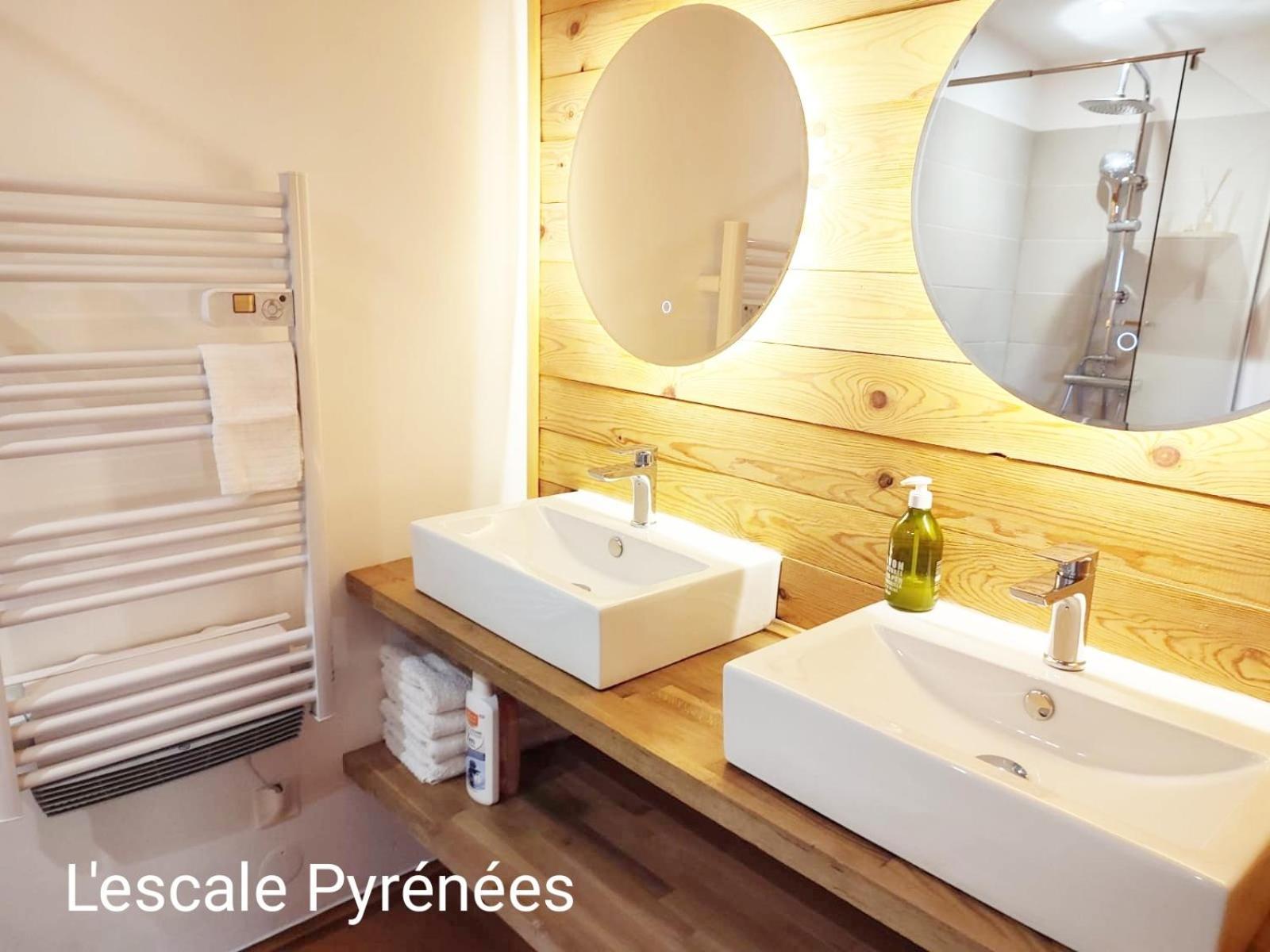 Le Chalet Jacuzzi Et Detente 4 Etoiles Bagnères-de-Bigorre Exteriör bild